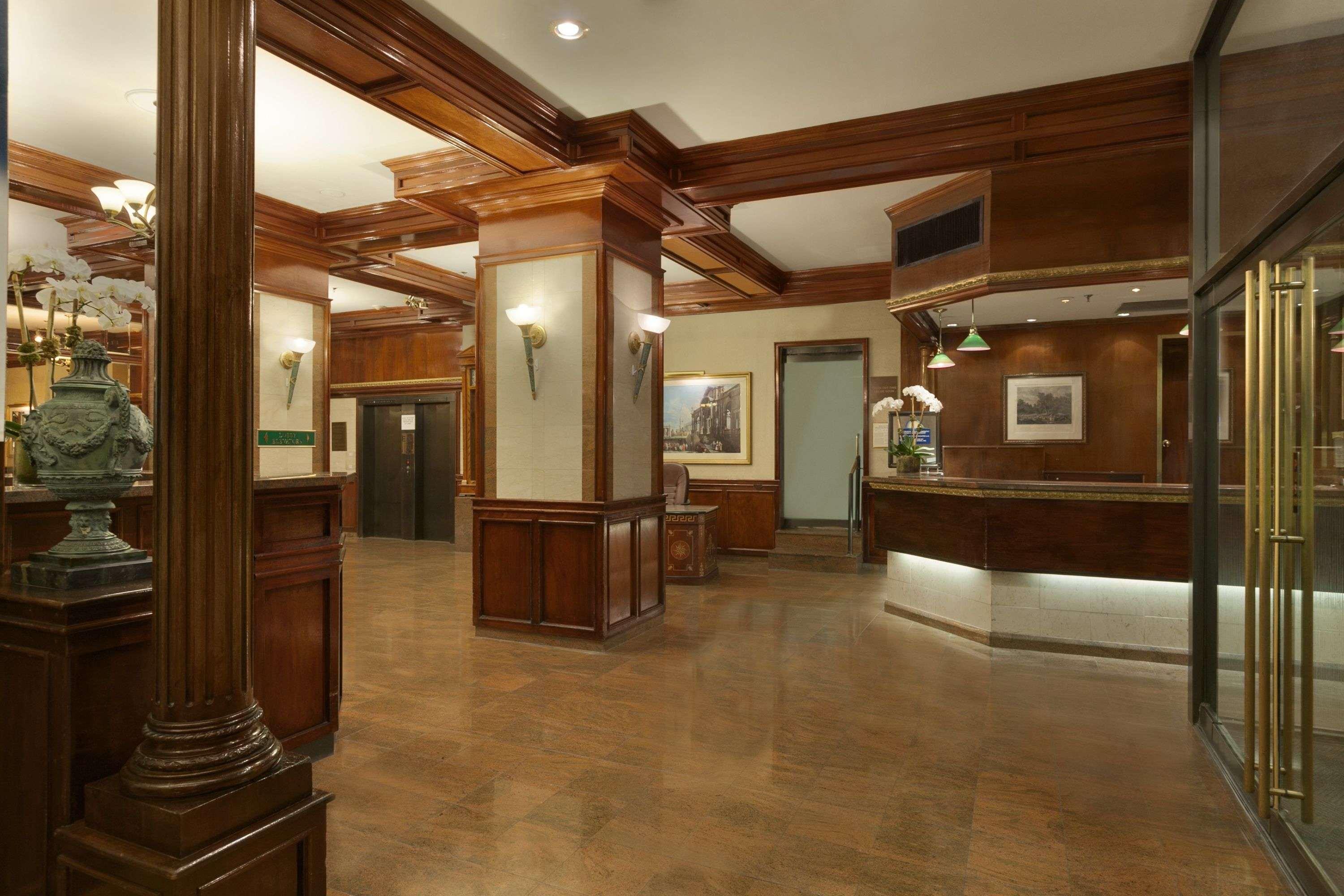Night Hotel Broadway New York Bagian luar foto