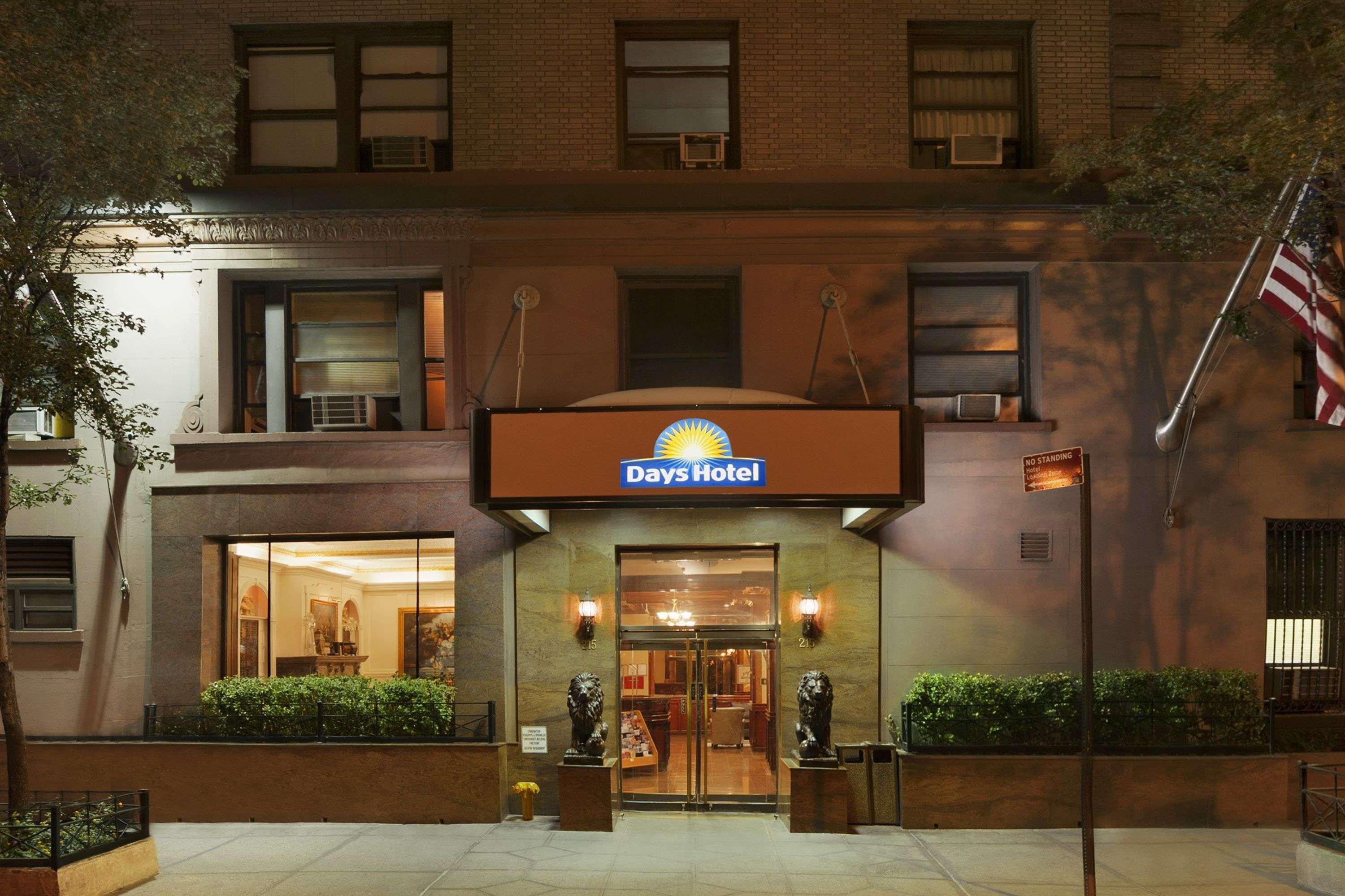 Night Hotel Broadway New York Bagian luar foto