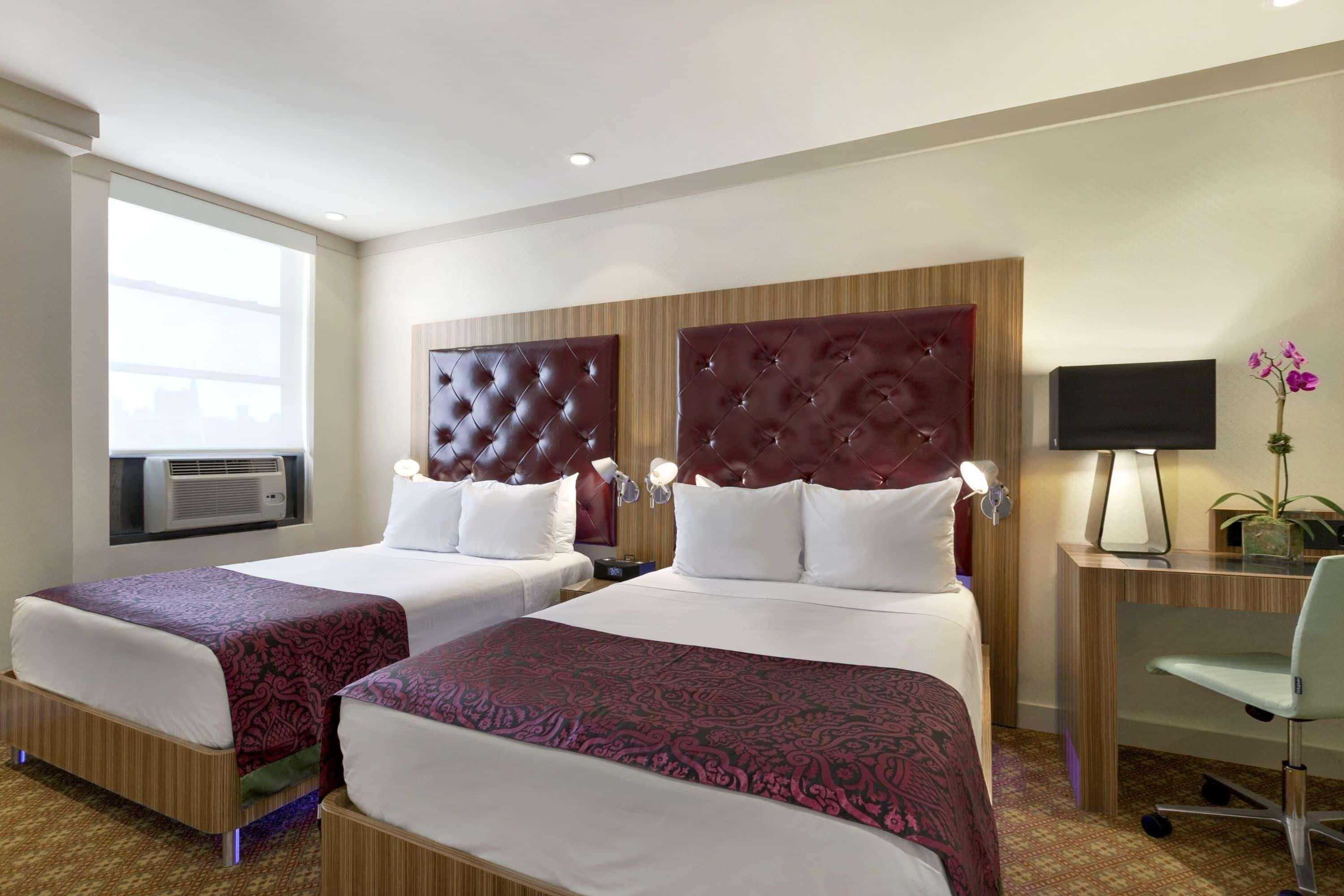 Night Hotel Broadway New York Bagian luar foto