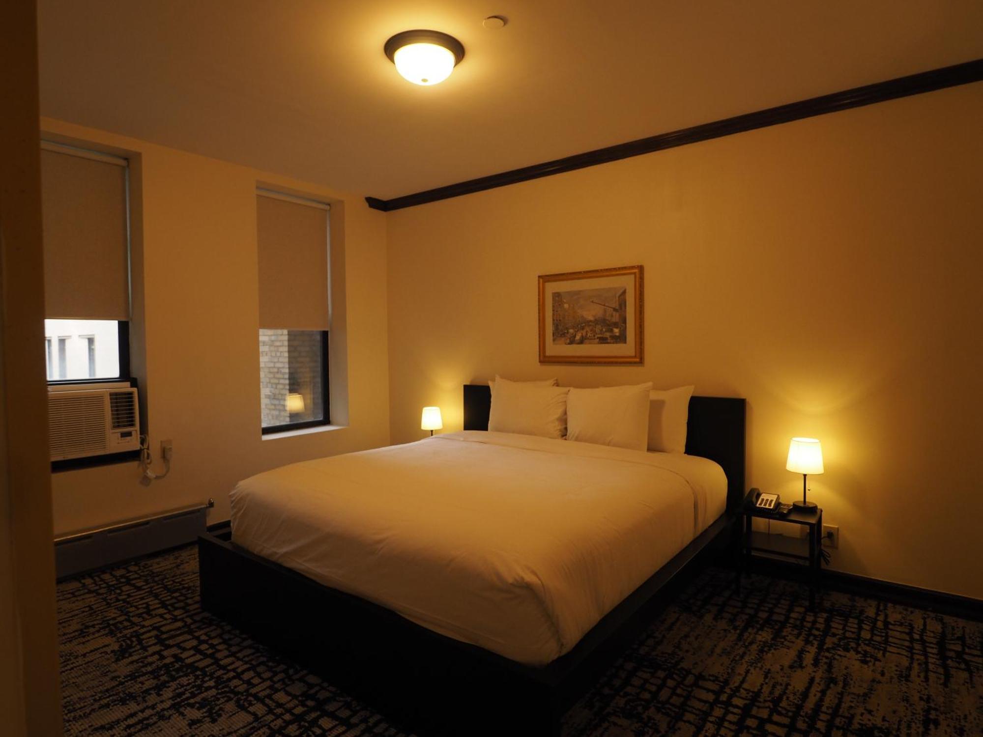 Night Hotel Broadway New York Bagian luar foto