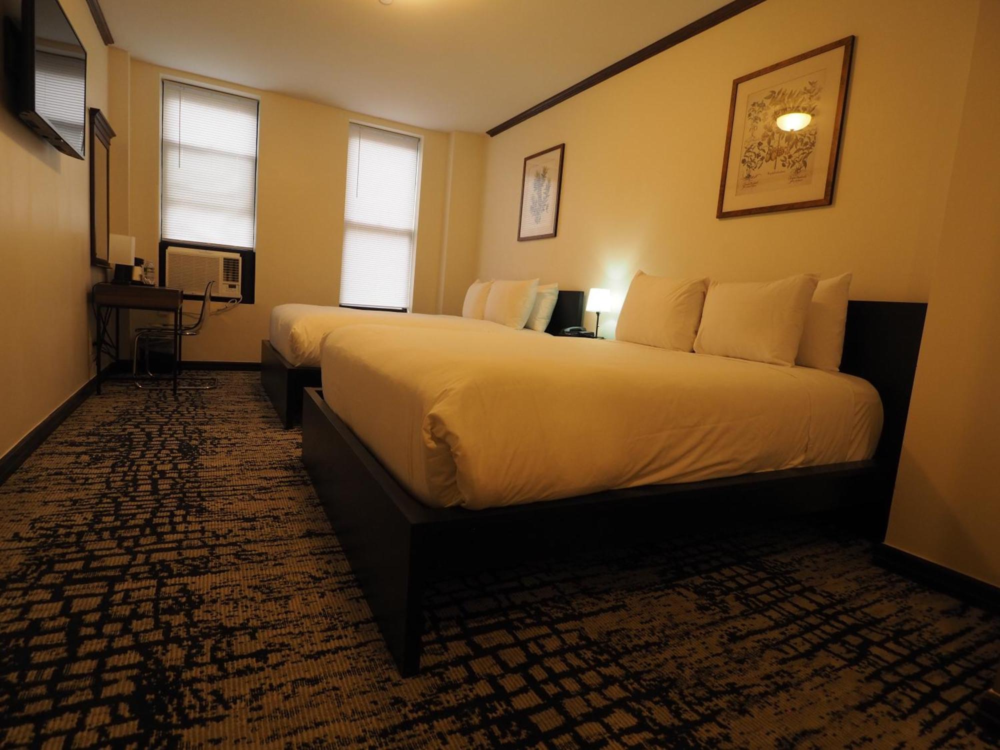 Night Hotel Broadway New York Bagian luar foto