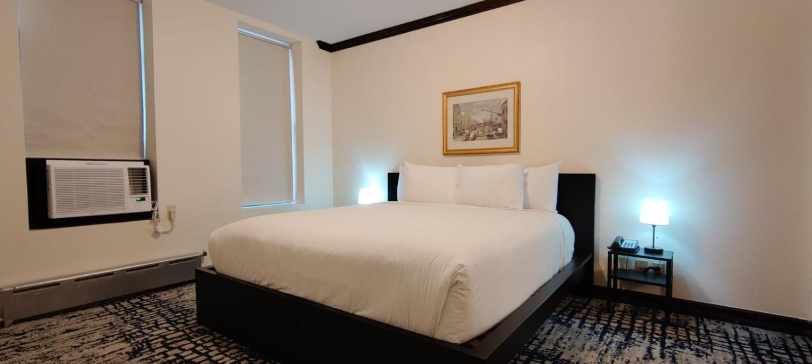 Night Hotel Broadway New York Bagian luar foto