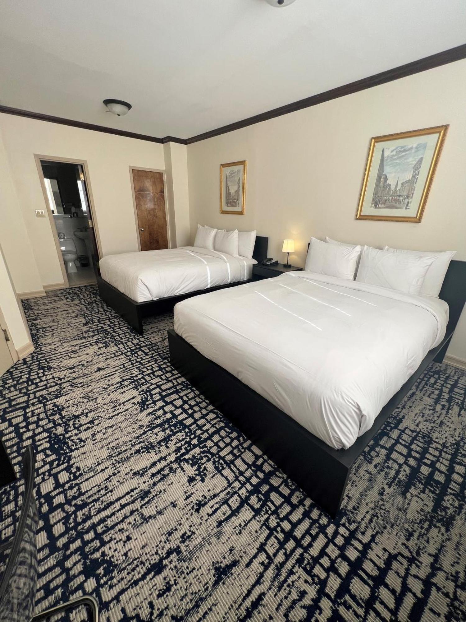 Night Hotel Broadway New York Bagian luar foto
