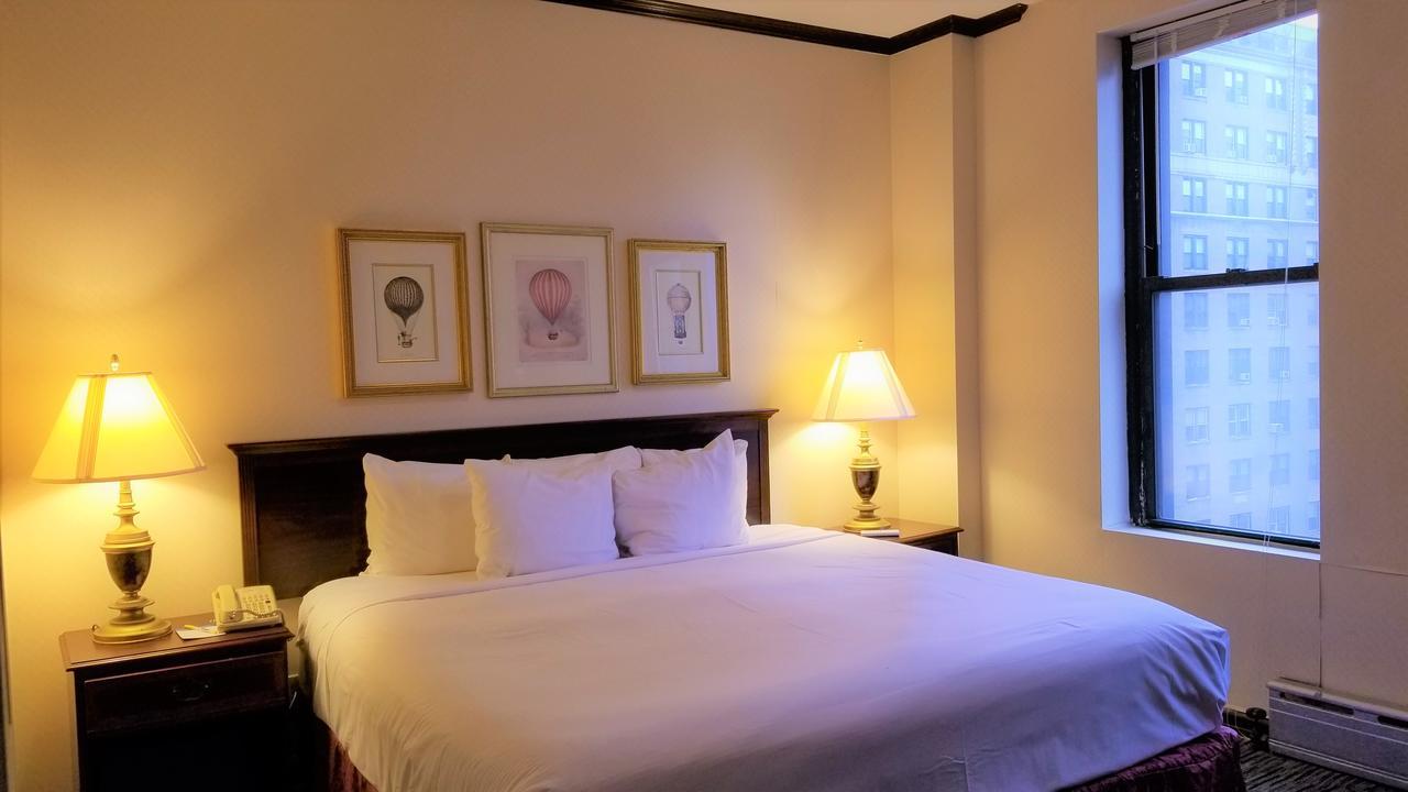 Night Hotel Broadway New York Bagian luar foto